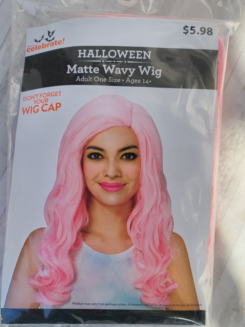 Matte Wavy Women's Wig - Light Pink